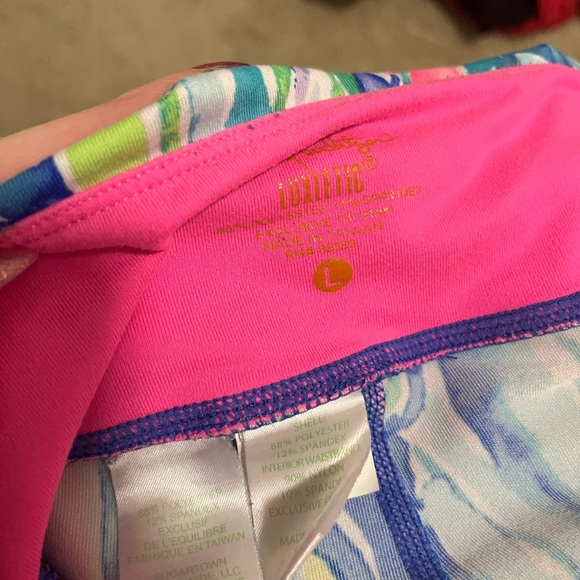 Lilly Pulitzer Luxeletic Cropped Leggings - Picture 3 of 3